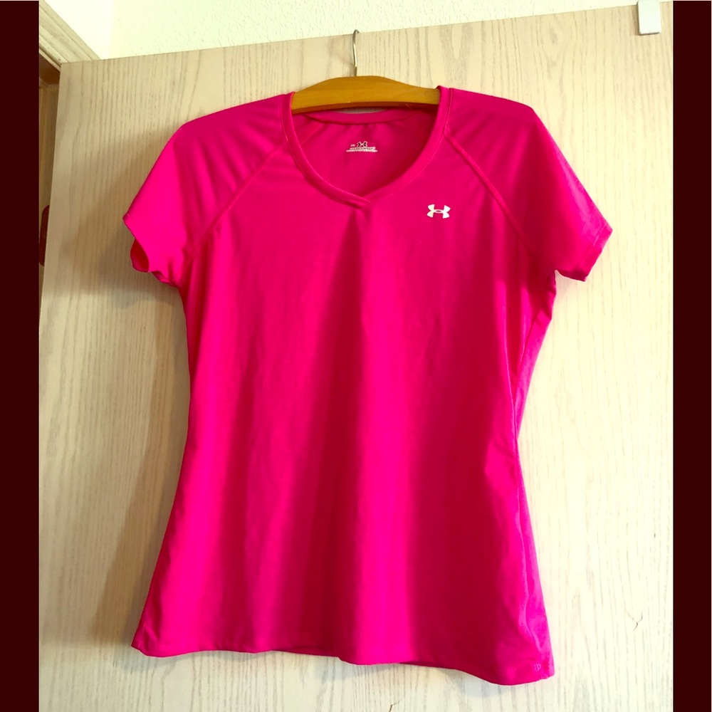 NWOT Under Armour T Shirt